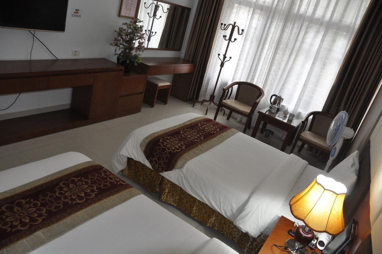 Cong Doan Mong Cai Hotel Quang Ninh  Exterior photo