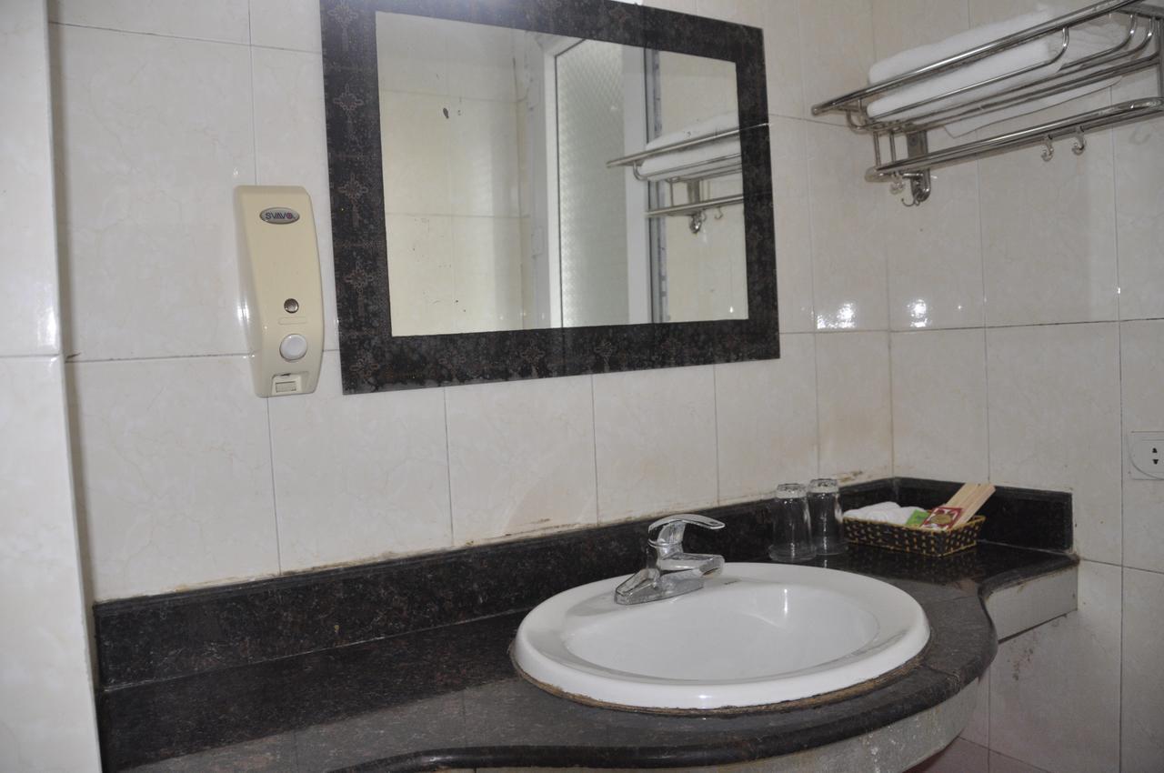 Cong Doan Mong Cai Hotel Quang Ninh  Exterior photo