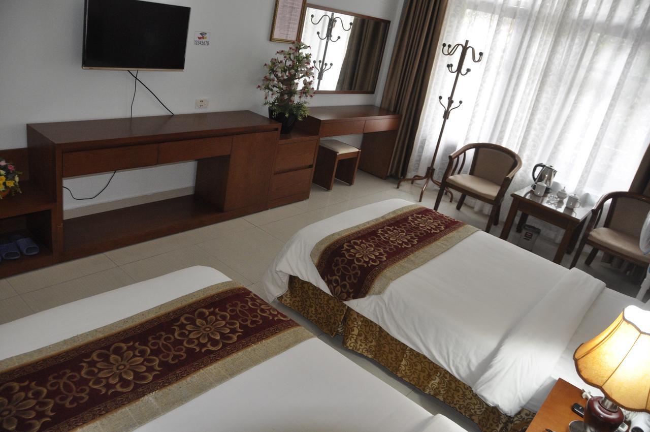 Cong Doan Mong Cai Hotel Quang Ninh  Exterior photo